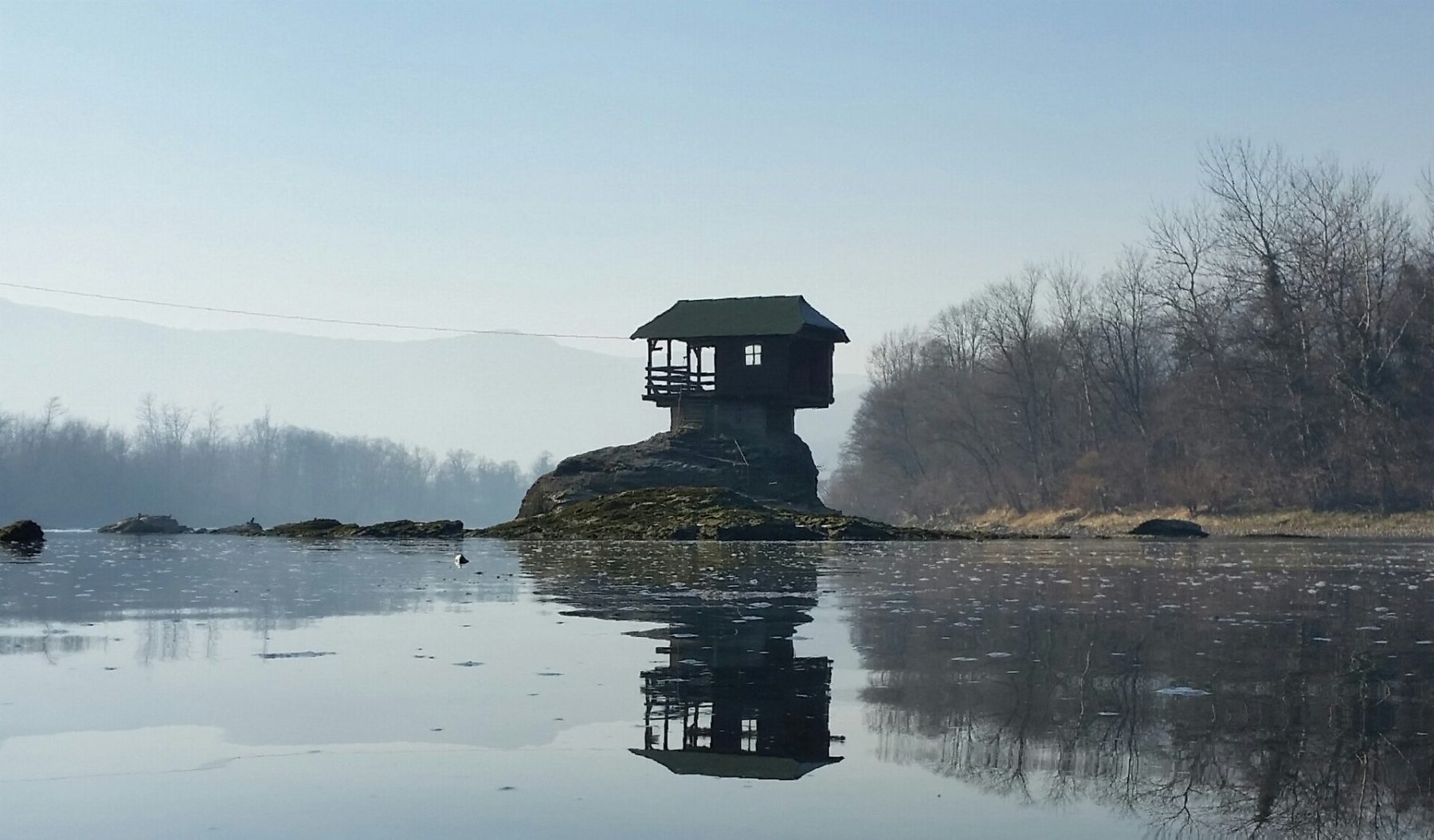 Kućica na Drini
